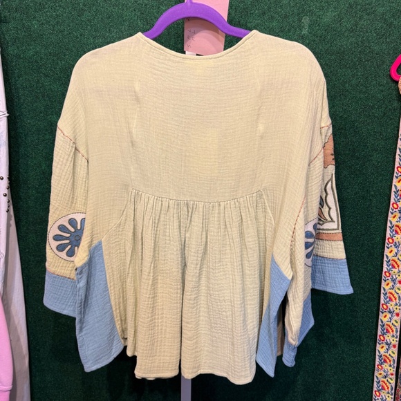 🔥115 NWT Easel Embroidered Sage Gauze Top Blouse - Picture 6 of 7